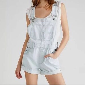 Free People Ziggy shortalls light wash